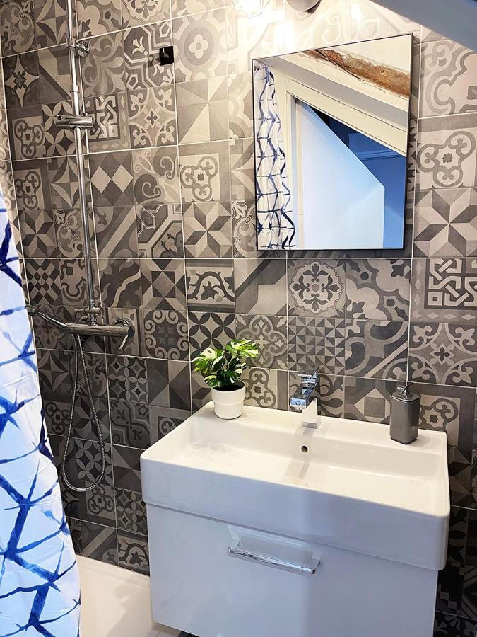 Italian Maison - Studio In The Heart Of Turin Extérieur photo