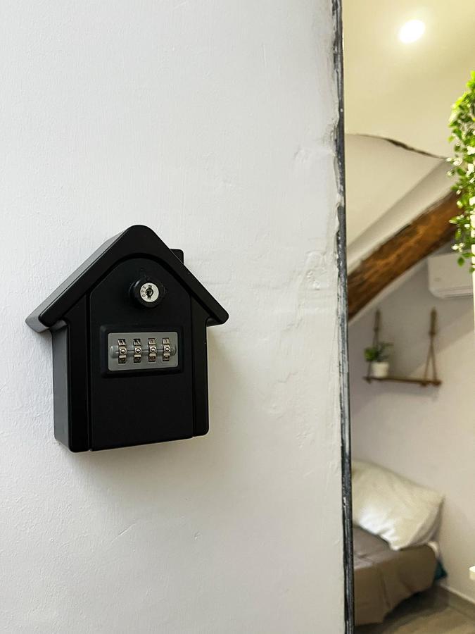 Italian Maison - Studio In The Heart Of Turin Extérieur photo